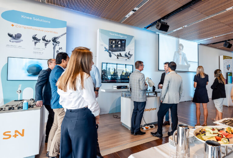 Smith & Nephew Knee Tech Forum designed by Popology